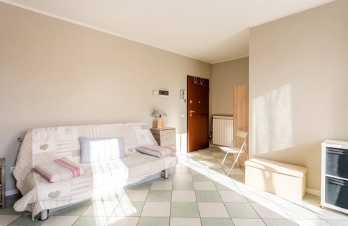 Massa e Cozzile House | Holiday Home Casa Olly with Garden