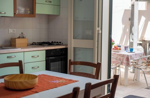 Torre dell'Orso House | Holiday Home "Kalocéri" close to the Beach with Terrace & Outdoor Shower