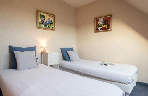 La Trinite-sur-Mer House | Holiday Home Kerdual by Interhome