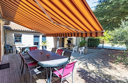 Sarlat-la-Caneda House | Holiday Home 'La Trappe' with Private Pool, Private Terrace and Wi-Fi