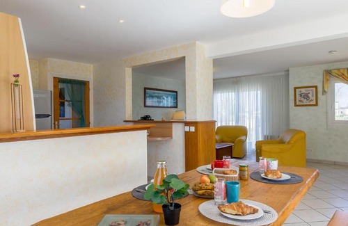 Plouescat House | Holiday Home L'Hermine by Interhome