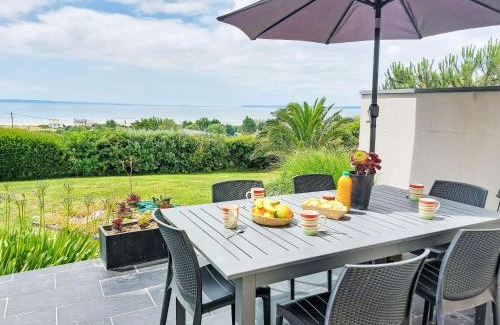 Saint-Nic House | Holiday Home L'Iroise by Interhome