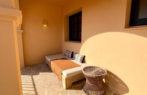 Benimeit House | Holiday Home 'La Bohéme' with Sea View, Shared Pool and Wi-Fi