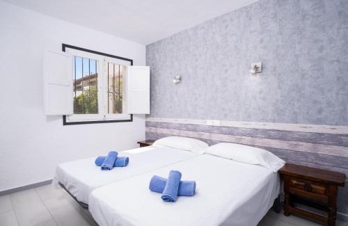 El Tesoro House | Holiday Home La Camarrocha by Interhome