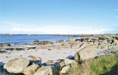 Kerlouan House | Holiday Home La Digue