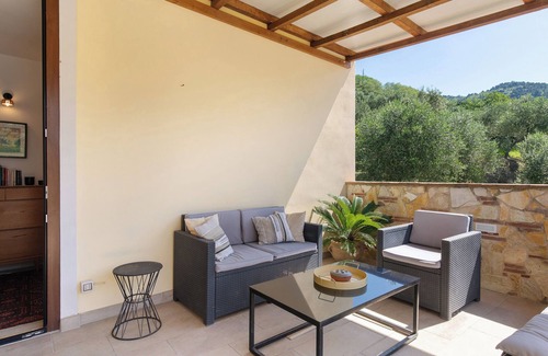 Massarosa House | Holiday Home 'La Dolce Vita' with Lake View, Wi-Fi and Air Conditioning