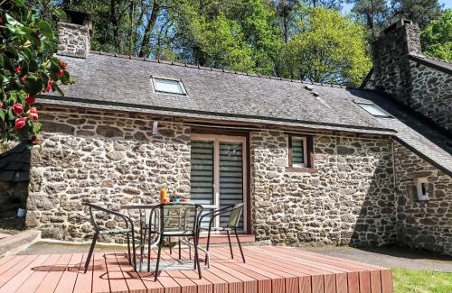 Saint-Glen House | Holiday Home La Fée Margot by Interhome