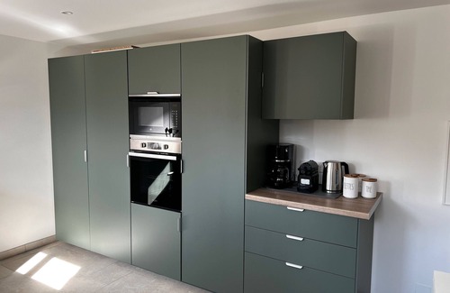 Erckartswiller House | Holiday Home 'La Buissonnière' with Private Terrace, Private Garden and Wi-Fi