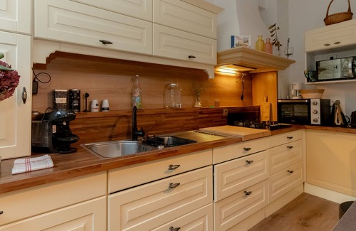 Viviers-du-Lac House | Holiday Home 'La' with Mountain View, Private Terrace and Wi-Fi