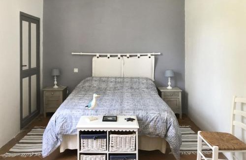 Lalandusse House | Holiday Home La Gaubide by Interhome