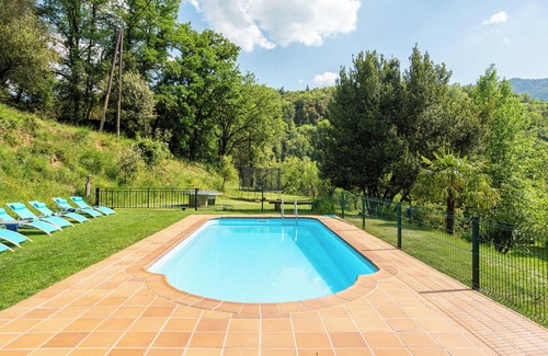 Viladrau House | Holiday Home 'La Montse' with Mountain View, Private Pool and Wi-Fi
