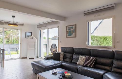 Sibiril House | Holiday Home La Villa du Pêcheur by Interhome