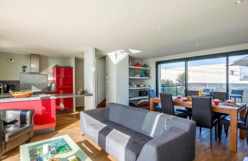 Plouescat House | Holiday Home La Villa Marine by Interhome