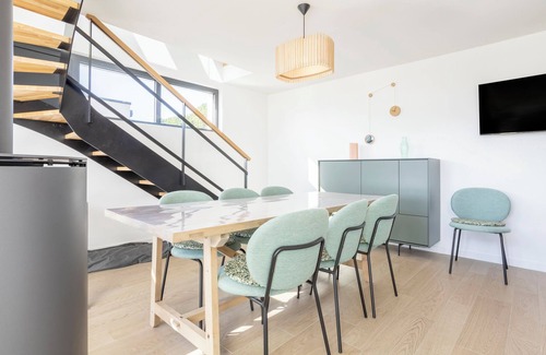 Penmarch House | Holiday Home 'Lande - 180m from the Beach' with Private Terrace, Private Garden and Wi-Fi