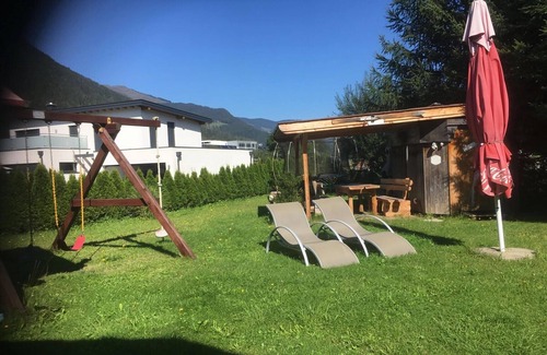 Maishofen Apartment | Holiday home Landhaus Prielau