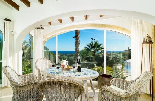 Pinar del Advocat House | Holiday Home Las Boyas by Interhome