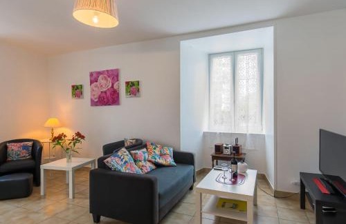 Plouneour-Trez House | Holiday Home Le Manoir by Interhome