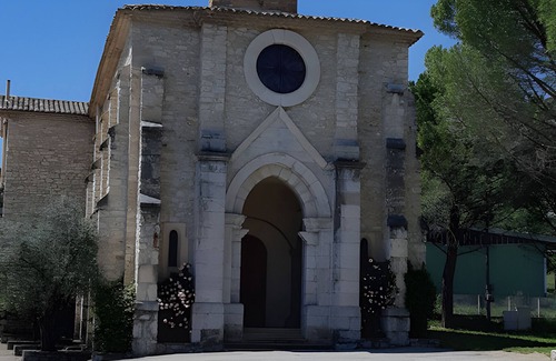 Condorcet House | Holiday Home 'Le Petit Tilleul' with Mountain View, Wi-Fi and Air Conditioning