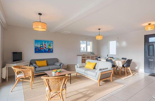 Saint-Philibert House | Holiday Home Le Ponant by Interhome