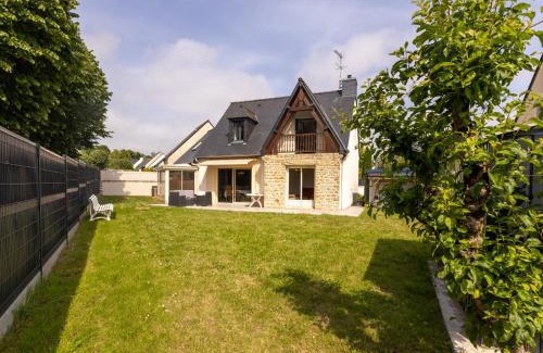Le Rosais-La Flourie House | Holiday Home Le tertre Verrine by Interhome