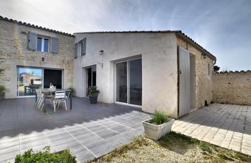 Dolus-d'Oleron House | Holiday Home Les Oyats by Interhome