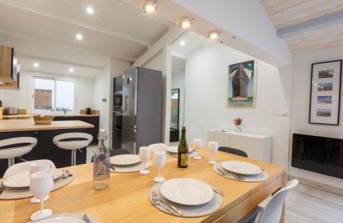 La Palmyre House | Holiday Home Les Trémières by Interhome