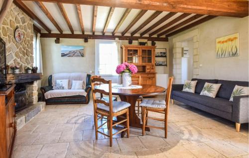 La Cambe House | Holiday Home Lieu Dit La Vieille Place