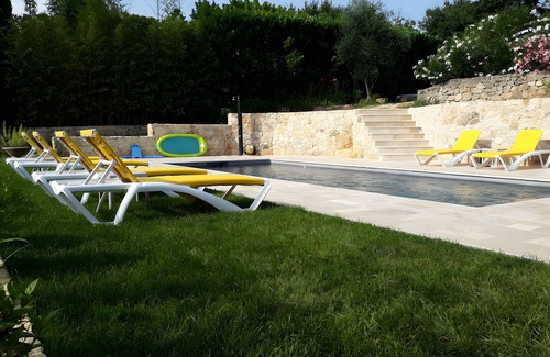 Montauroux House | Holiday Home 'Loc Provence' with Private Pool, Wi-Fi and Air Conditioning