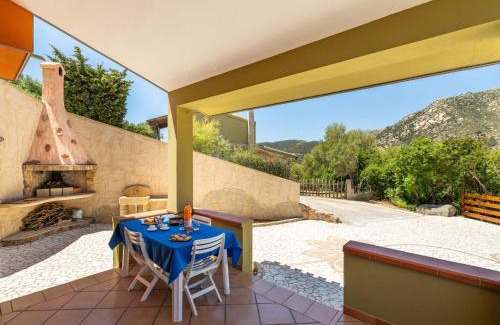 Porto Sa Ruxi House | Holiday Home Luli by Interhome