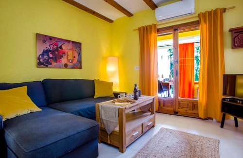 Pedreguer House | Holiday Home Luz de la Luna by Interhome