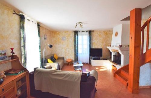 Madaillan House | Holiday Home Madaillan by Interhome