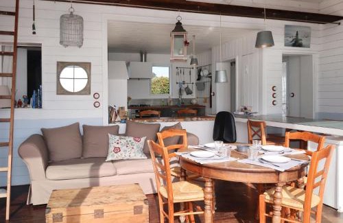 Lanildut House | Holiday Home Maison d'en haut - LDT104 by Interhome