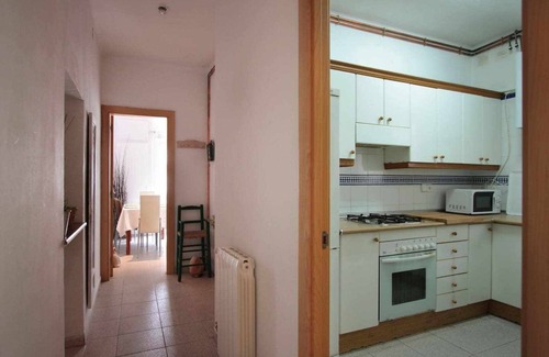 Sitges Town Center House | Holiday Home 'Maribeach3' with Private Terrace, Wi-Fi and Air Conditioning