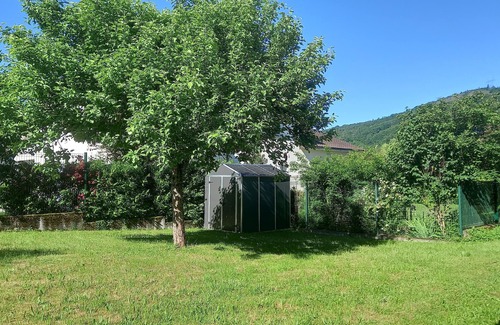 Martignat House | Holiday Home 'Martignat Les Chats' with Private Garden, Wi-Fi and Air Conditioning