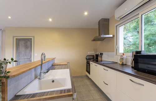 Brujas House | Holiday Home 'Mas D'alex - Piscine' with Private Pool, Private Terrace and Wi-Fi