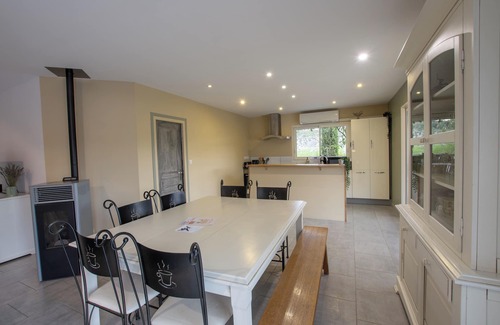 Brujas House | Holiday Home 'Mas D'alex - Piscine' with Private Pool, Private Terrace and Wi-Fi