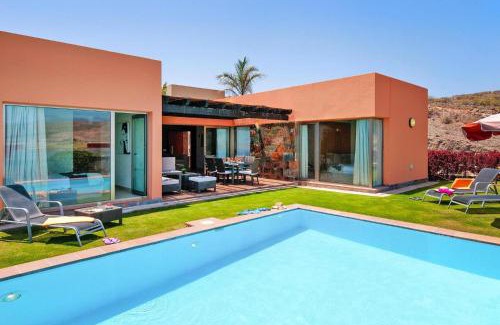 Salobre House | Holiday home, Maspalomas