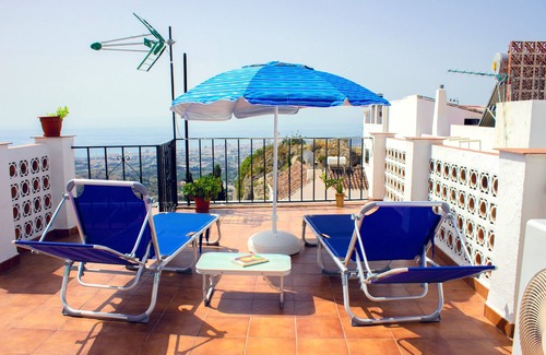 Mijas Pueblo Apartment | Holiday Home "Mijas Tropical, Casita Típica" with Sea View, Terrace & Wi-Fi