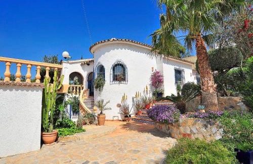 La Sabatera House | Holiday Home Mirada al Sol by Interhome
