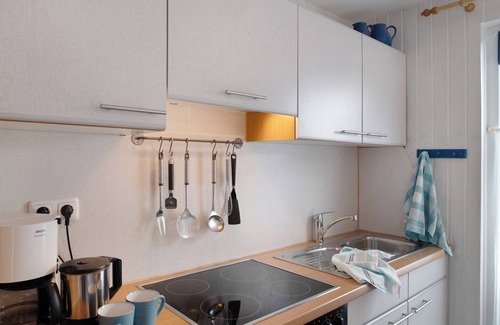 Meschendorf House | Holiday home "Möve ABA Bungalow 63" with private terrace and WLAN
