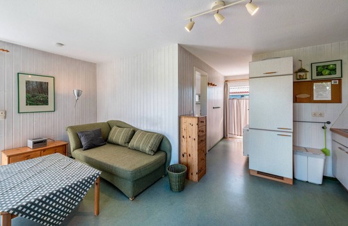 Meschendorf House | Holiday home 'Möve ABA Bungalow 61' with private terrace and WLAN
