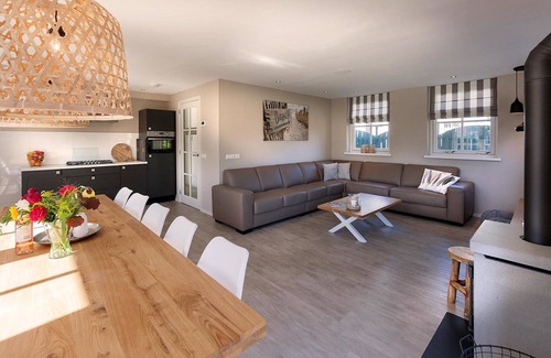 Municipality of Noordwijk House | Holiday Home near Dutch Coast & Green Park