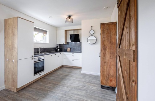 Den Burg House | Holiday home near forest with wellness garden