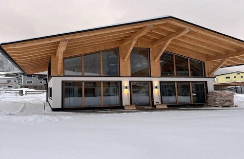 Bichlbach House | Holiday home near Moosbach River