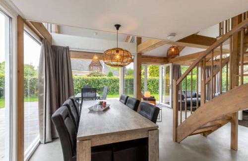 Burgh-Haamstede House | Holiday Home near Beach Burgh-Haamstede