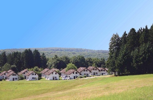 Kirchheim House | Holiday home near Zoe (lake, forest, wellness)