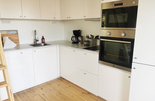 Ytterbystrand Ski Chalet | Holiday home on Resarö near the sea | SE13008