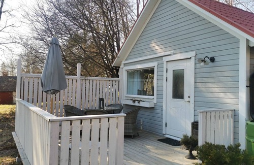 Ytterbystrand Ski Chalet | Holiday home on Resarö near the sea | SE13008