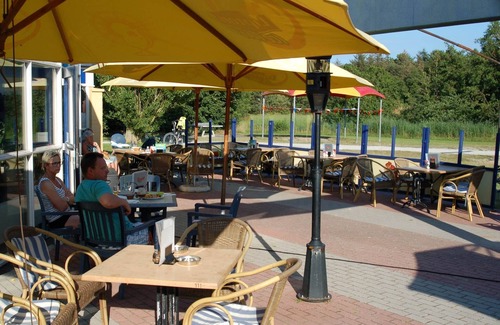 De Koog House | Holiday Home on Texel with Spacious Garden