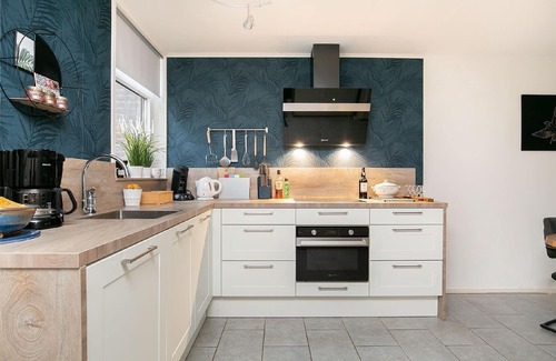 Grou House | Holiday home overlooking the water